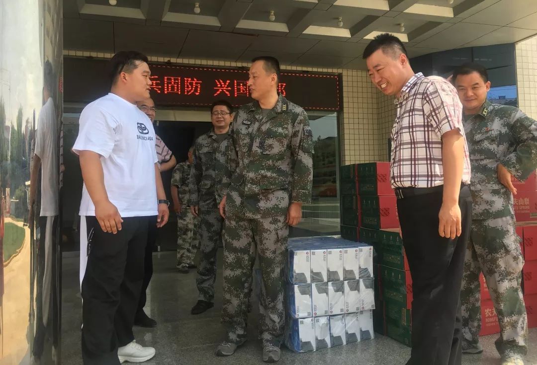 军民团结一家亲 盛世共话鱼水情 军民团结一家亲 盛世共话鱼水情